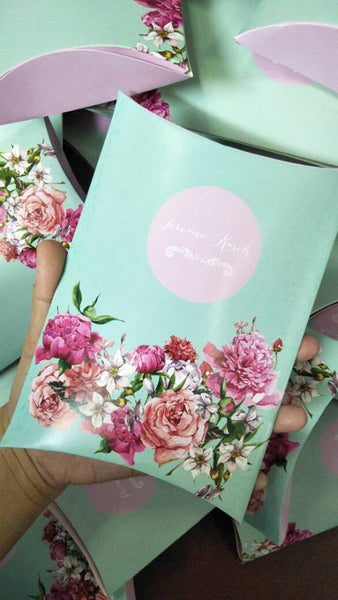 Large Pillow Box