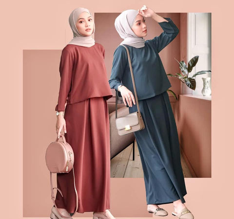 Plain Crop Top with Pleated Skirt