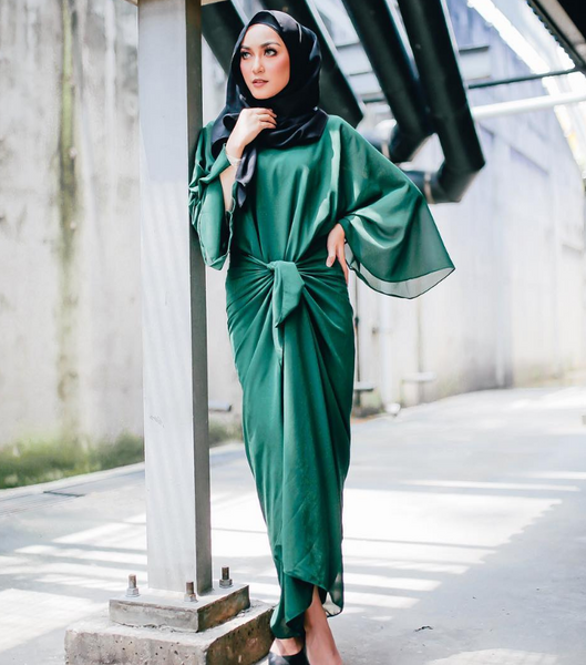 Pario Dress