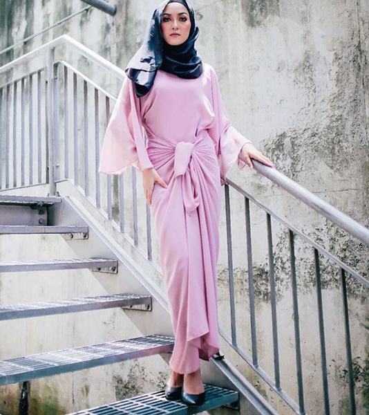 Pario Dress